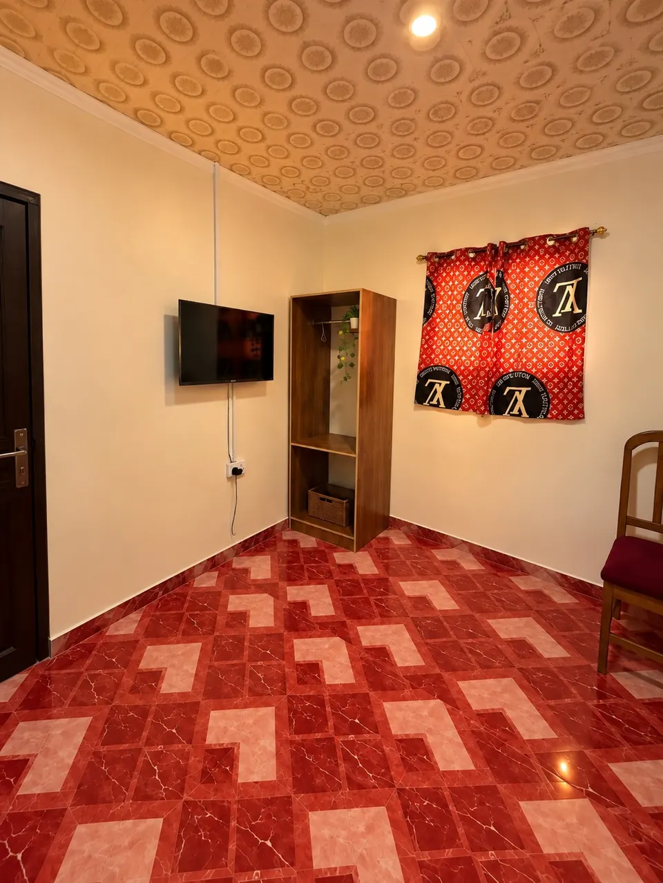 Room 2 at JaneChill Guest House — interior layout